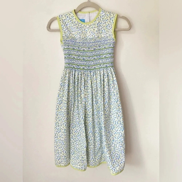 Anavini Dress Girls’ 6 Hand Smocked Floral Kids - Picture 1 of 6